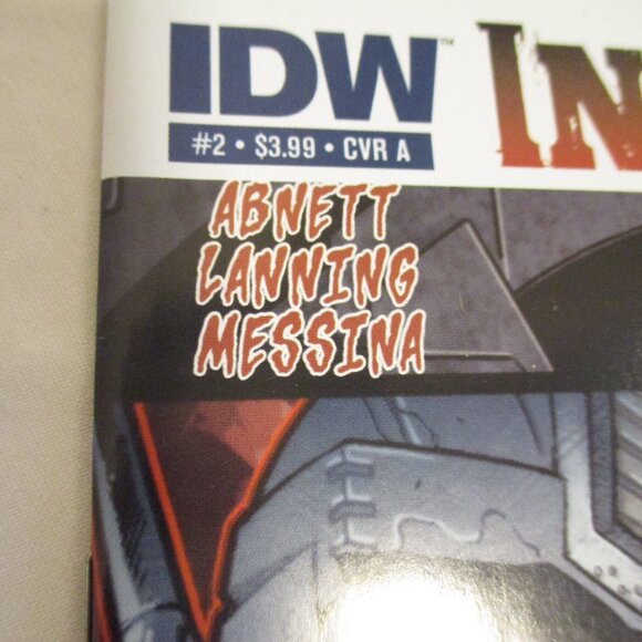 IDW Infestation #1 & 2 Small Black White Blue Graphic Comic Book Bundle - Picture 6 of 7